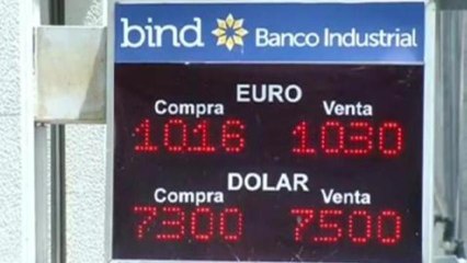 Argentine peso takes biggest dip in 12 years