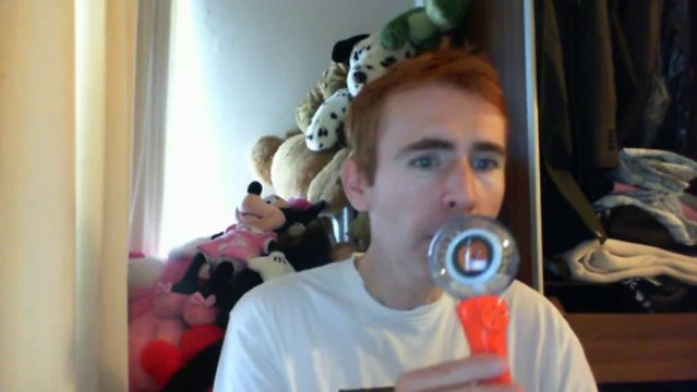 Wiwi égratigne les murs porteurs de Florent Pagny