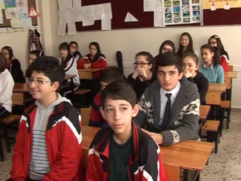 TALAS'TA ÖĞRENCİLERİN KARNE HEYECANI