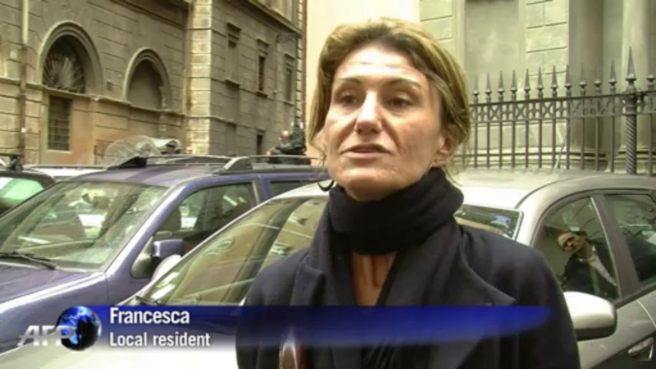 Blast outside French church in Rome as Hollande visits