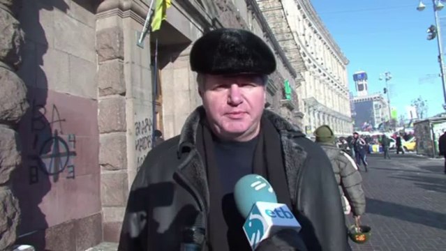 Kiev protesters take over a ministry building for shelter