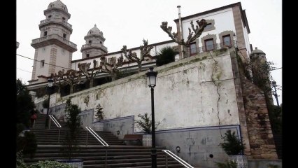 Polémica en el jardín de la iglesia de San Félix de Candás