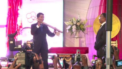 Madagascar strongman clears way for elected successor