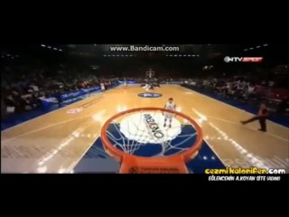 Zoran Planinic'in İnanılmaz Son Saniye Üçlüğü - A.Efes - Olimpia Milano