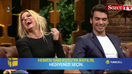 Saba Tümer'den kahkaha şov