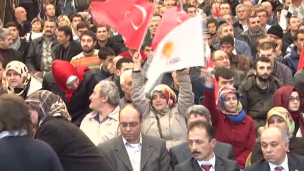 Davutoğlu: "17 Aralık'taki o vahim tabloyu hatırlamayacaklar" -