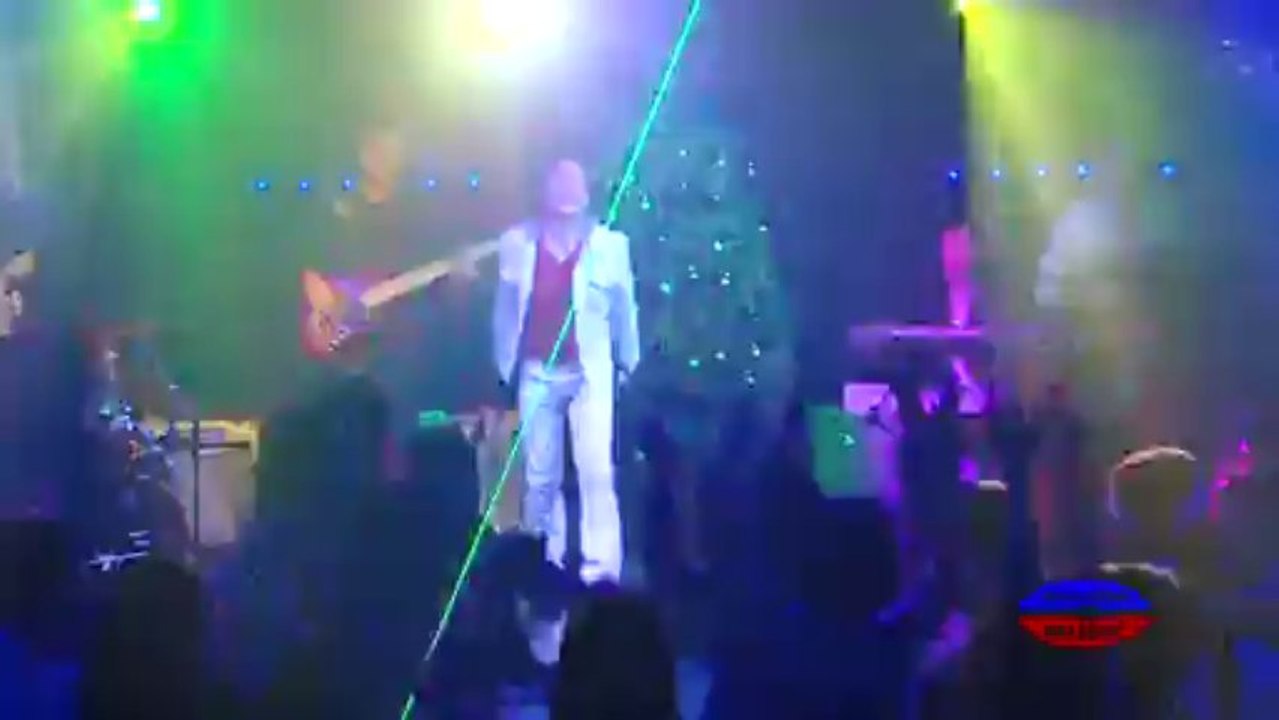 Ryan Truong (Live) Medley New Wave