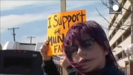 Texas court orders brain-dead pregnant woman Marlise Muñoz off life support