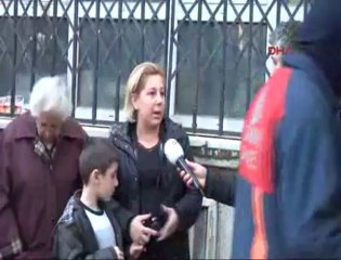 Şişli'de 3 katlı boş bina çöktü