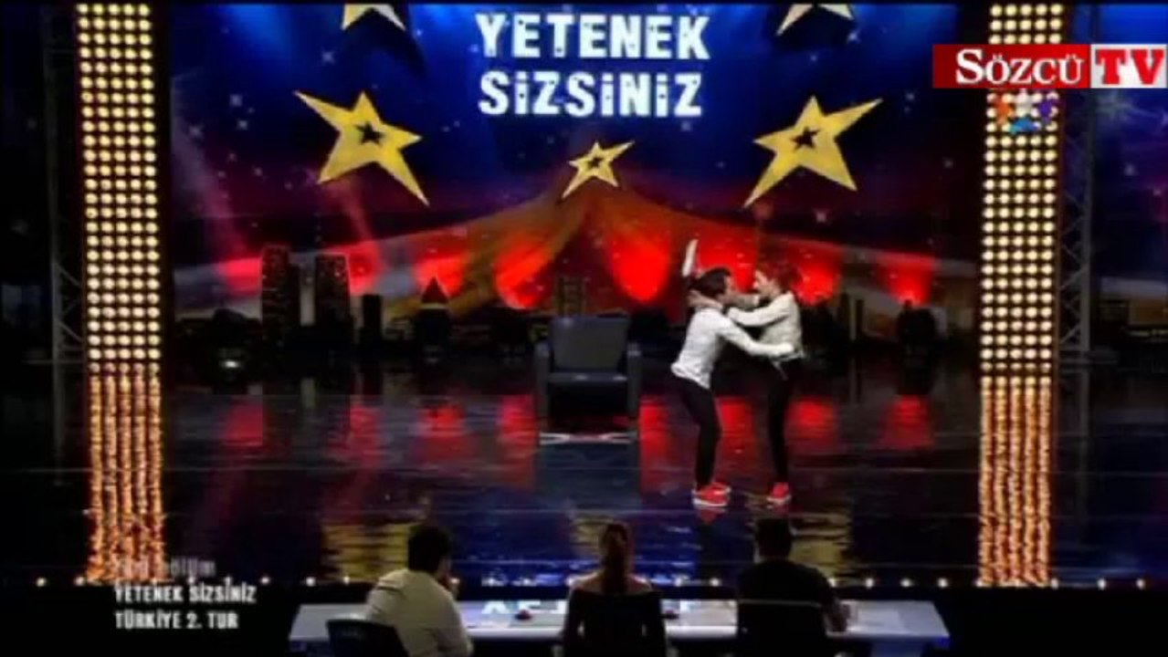 Yetenek Sizsiniz'de gecenin performansı