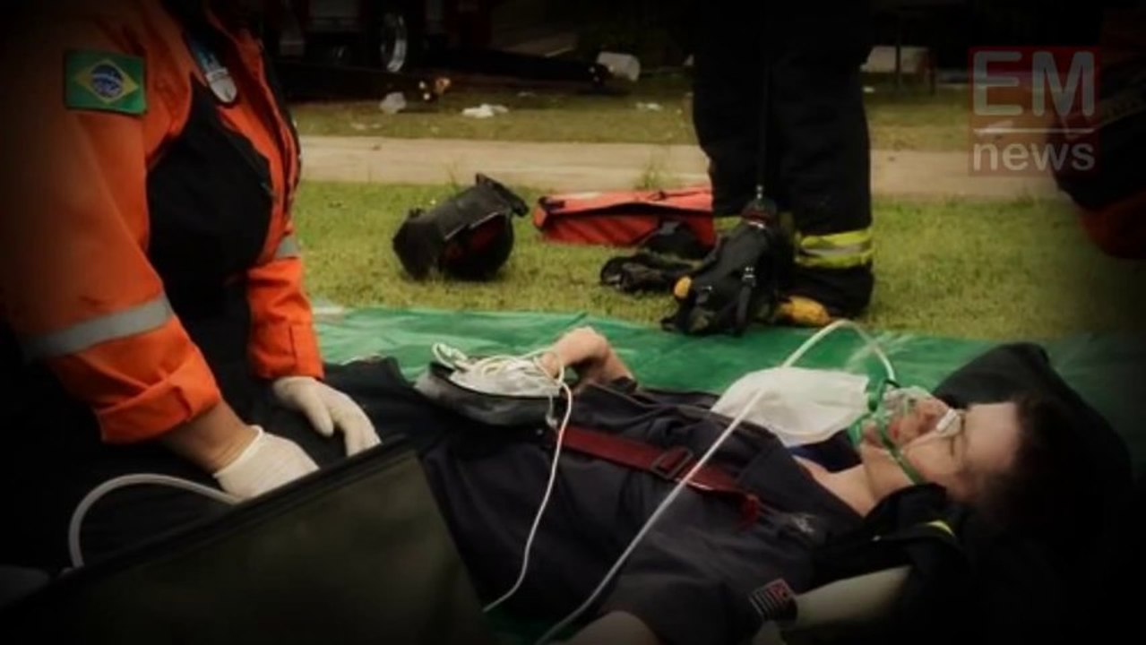 Homenagem aos bombeiros do Memorial da América Latina