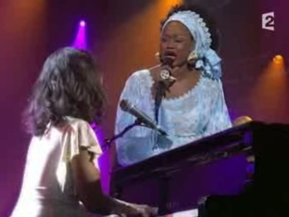 IN and OUT Alicia Keys Oumou Sangaré