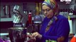▶ برنامج سفرة دايمة - الشيف محمد فوزى - طريقة عمل كعك مادلين - Sofra Dayma - YouTube [360p]