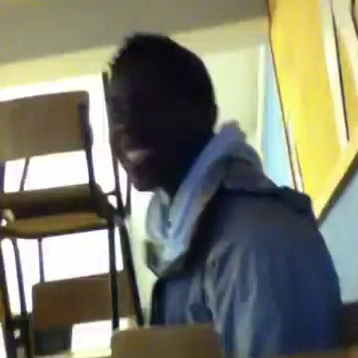 padou doet gek rare stem