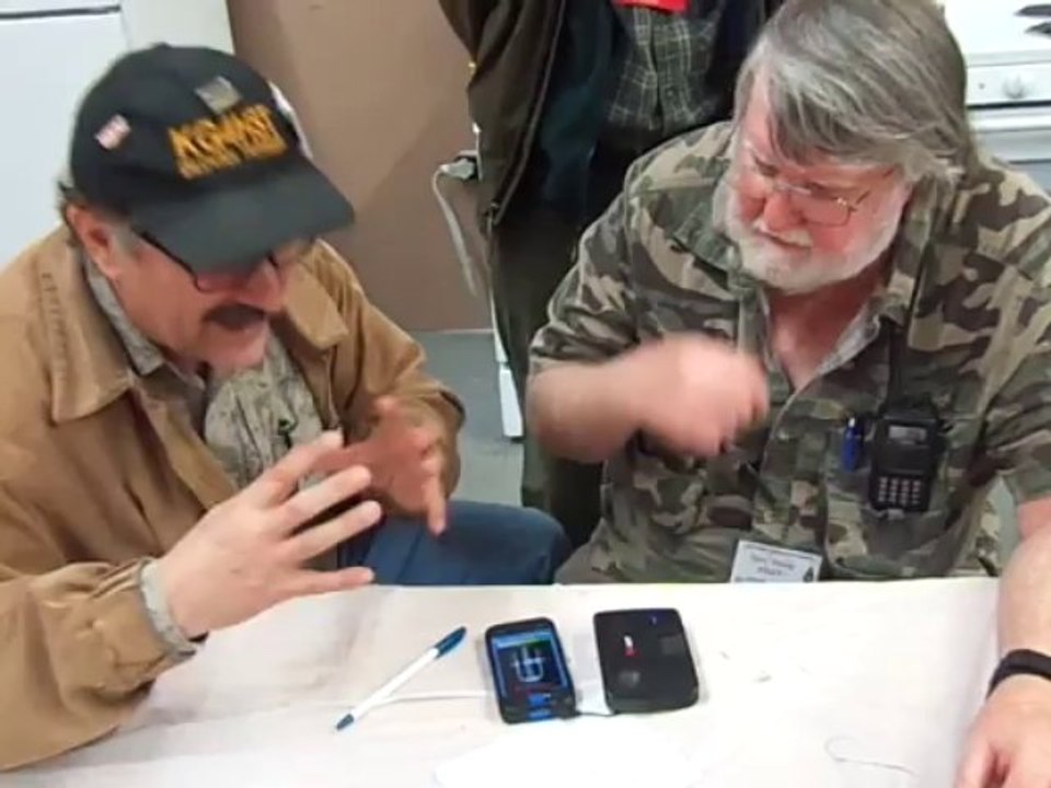 Amerika Birlesik devletinin Mississippi Eyaletin Jackson sehrinden JARC Club baskan Yardim Gary Young K5GCY ile  Mr Jim Armstrong  ile Turkiye Istanbul TRAK Club Baskani olan Ilker beyle TA1IG ve club yonecileriyle yapilan Echolink QSO Gorusmeleri....