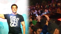 Salman Khan's Jai Ho Fans At Worli - Salman's Fans Go Crazy