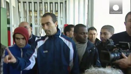 Migrants sew their mouths shut in protest