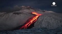 La erupción del Etna no causa daños materiales