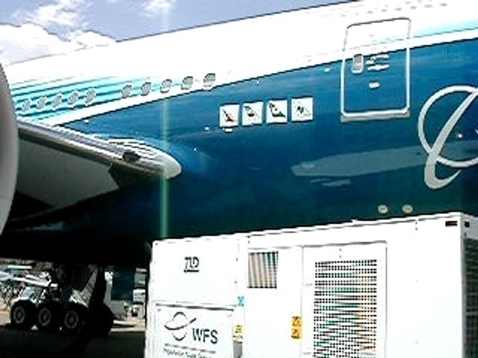 Boeing 777