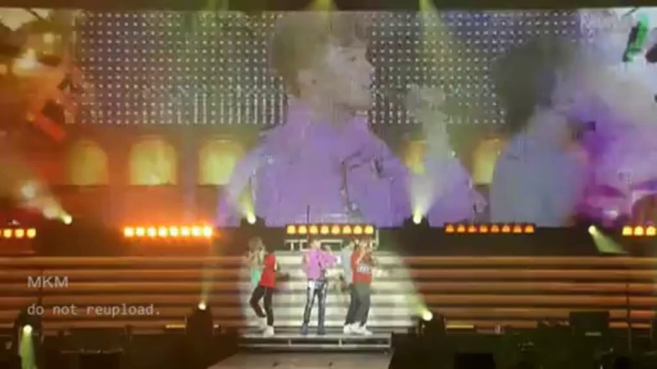 [MKM] [SHINee 1st con] 4 A-Yo+Insert Video2+Romantic  [2011.02.27]