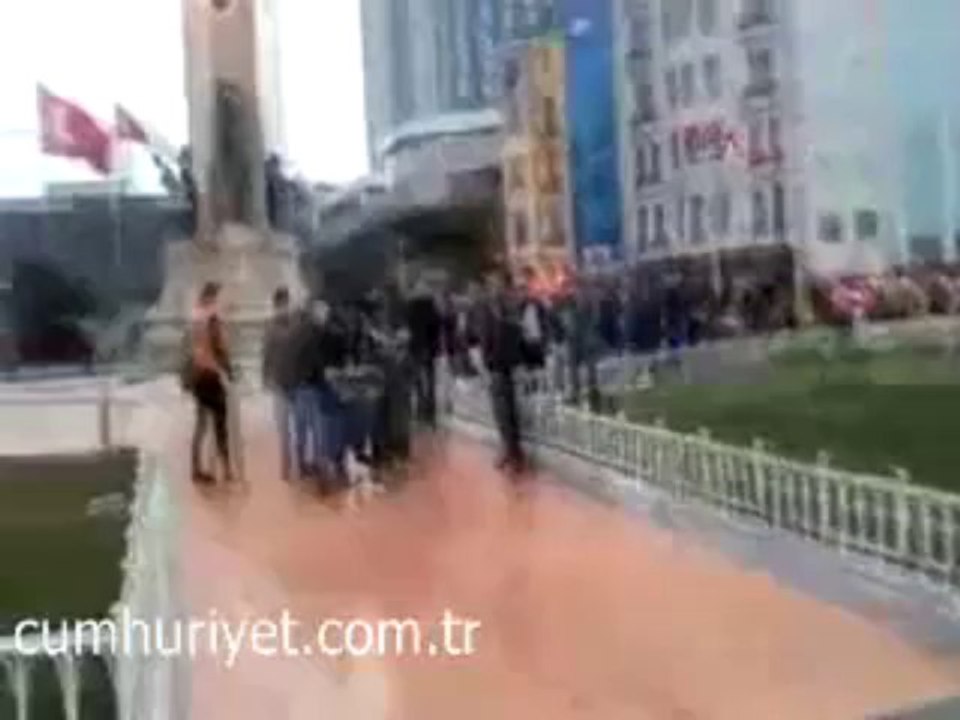 B.E eyleminde yaka paça gözaltı