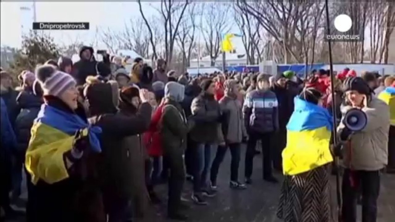Ukrayna'daki muhalif gösteriler yayılıyor