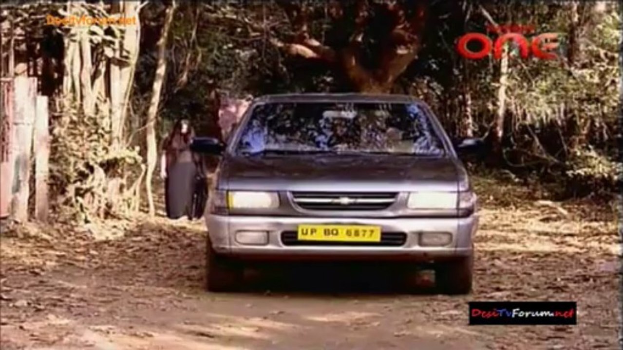 Haunted Nights - Kaun Hai Woh 27th January 2014 Video Watch Online pt2