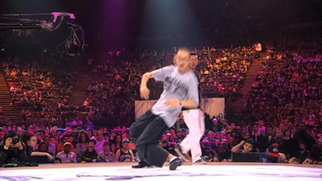 1/2 finales – POPPING : Franquey & Nelson (UK) vs Poppin J & Crazy Kyo