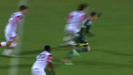 Thorgan Hazard nous fait un geste technique énorme !