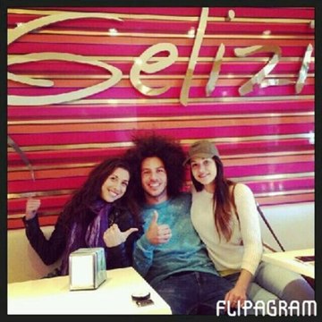 feliz cumpleaños munñeko no dejes de sonreir y de soñar