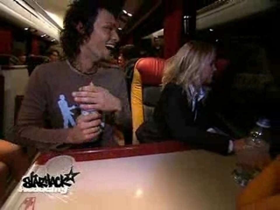 StarHack Le Bus En Folie Manu & Bruno