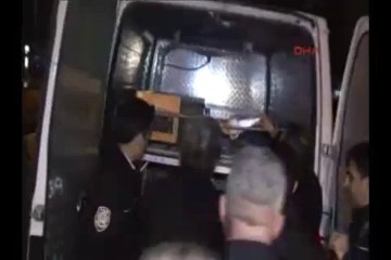 Polis, eşini vurup intihar etti