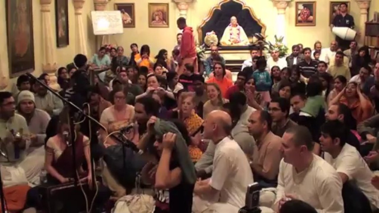 Mayapuris 12 Hour Kirtan 1 ISKCON Melbourne 2011 HD