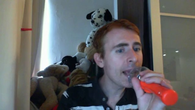 Wiwi égratigne heut' Abend hab ich Kopfweh d'Ireen Sheer