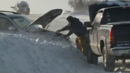 Residents trapped when avalanche hits Alaskan town