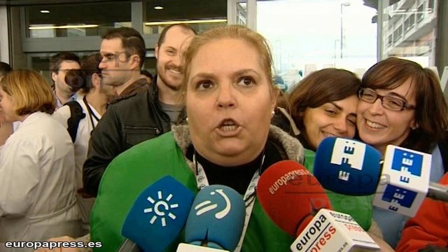 Personal celebra su triunfo en la Sanidad madrileña
