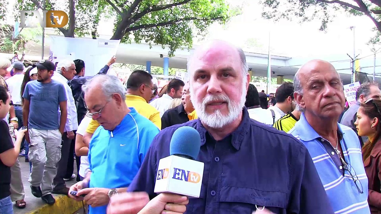 Periodistas protestaron a las afueras de Cadivi