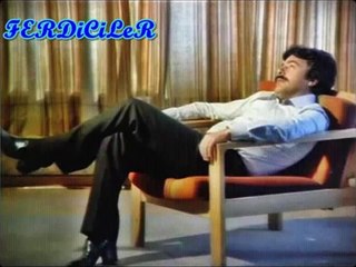 Ferdi Tayfur Titriyor Bak Ellerin