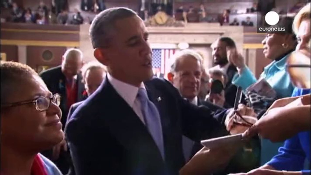 Obama vows to go it alone over "middle class re...