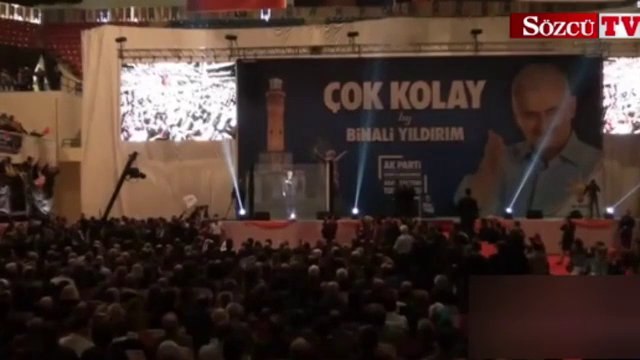 Dünyaya alay konusu oldu