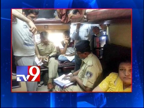 Thieves loot passengers in Rajkot Express 2