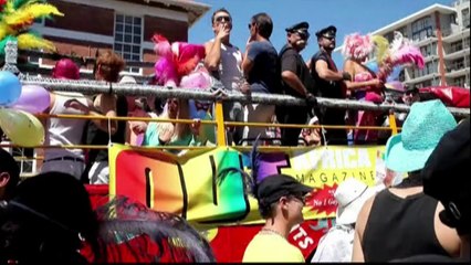 Kenyan writer hopes to boost gay rights in Africa by coming out