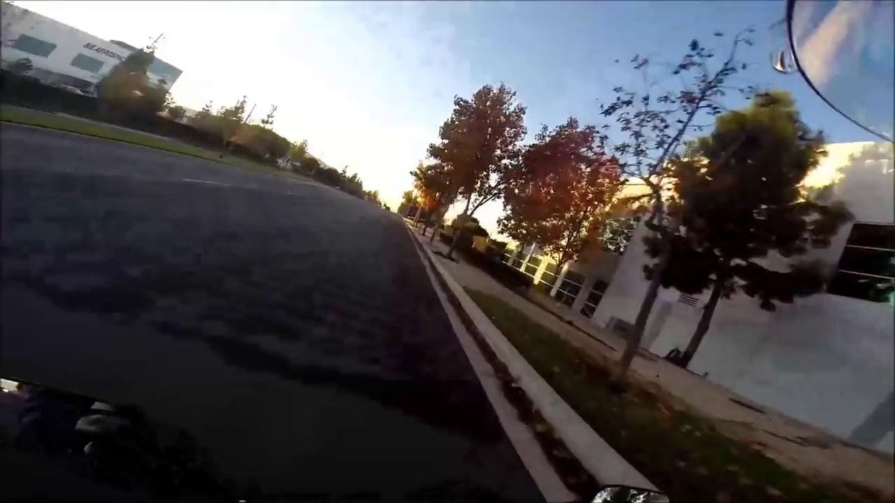 Motard contre chauffard débile.. La police a toujours le dernier mot!