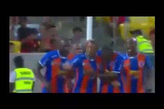 Brezilyalı Rodrigues kornerden golü böyle attı