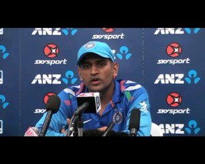 Indian bowlers dont use brains Dhoni