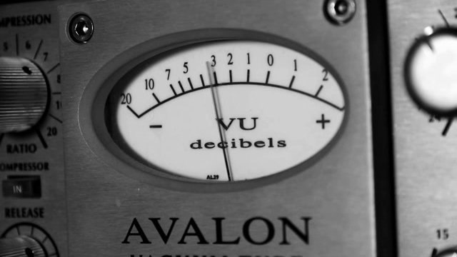 Pans People - TOTP 26/08/1971 [Babs & Ruth Interview] - TOTP Playback TX: 26/01/2014