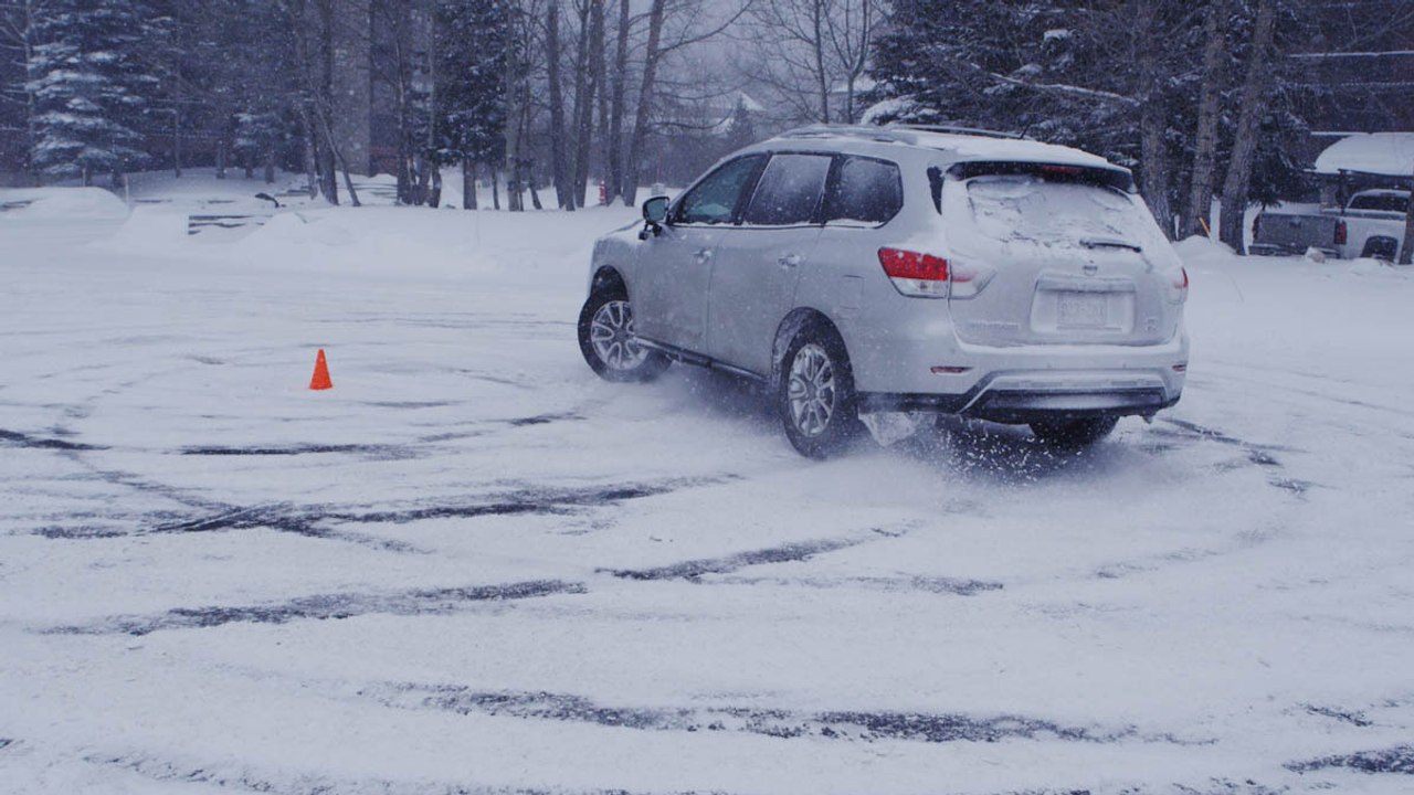 Ken Block défié sur neige par Xavier Bertoni - Better than Ken Block on snow