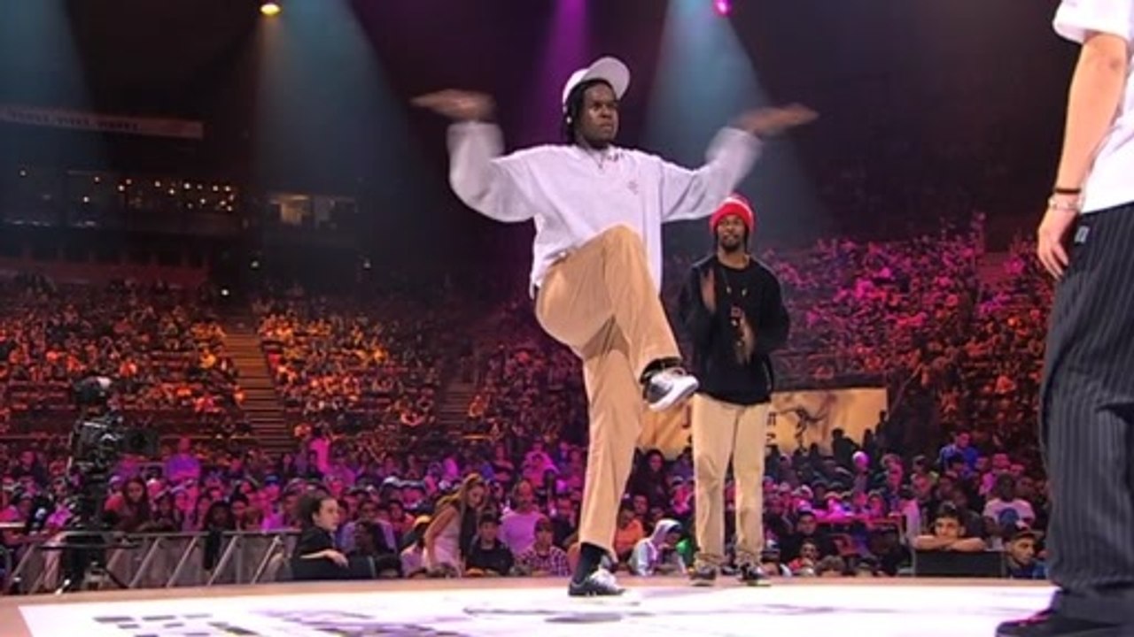 1/2 finales – POPPING : Kite & Madoka (Japan) vs Monsta Pop & Venom (Canada)