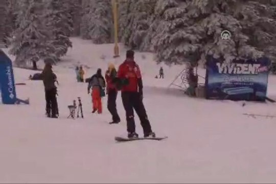 Uludağ'da oteller de pistler de doldu