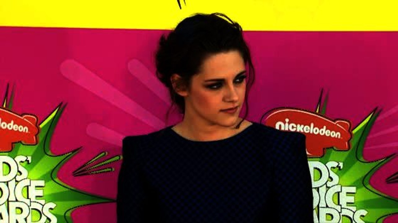 Kristen Stewart Wants to Shave Hair, Get Head Tattoo